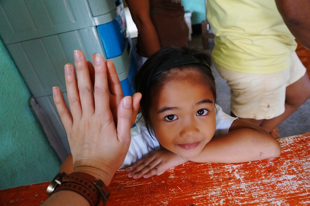 faire de l'humanitaire medecines du monde