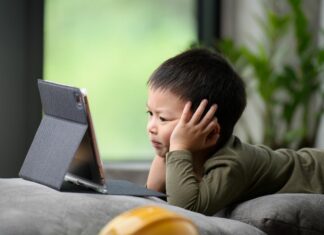 L’Addiction aux écrans : un problème de santé mondial L'Addiction aux écrans un problème de santé mondial