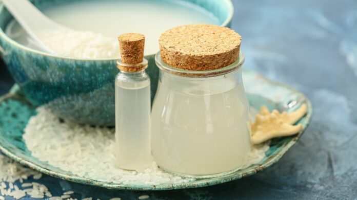 Les miracles de l’eau de riz sur votre visage