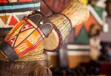 Le rôle de la musique et du son dans les soins traditionnels africains Le rôle de la musique et du son dans les soins traditionnels africains